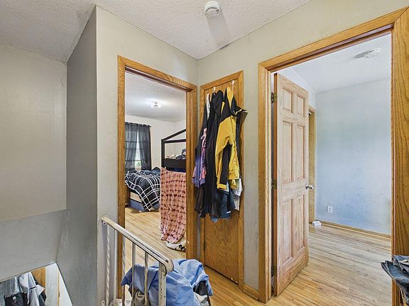 4th image of 355 14th Ave S
