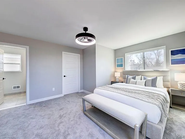 2808 Goodrich St — Photo 12