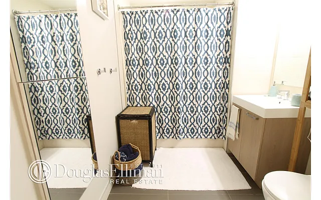 Rented by Douglas Elliman | media 4