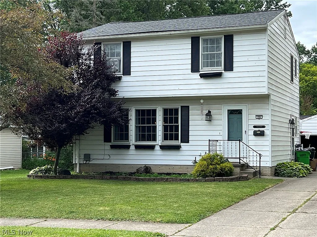 394 West St photo 1