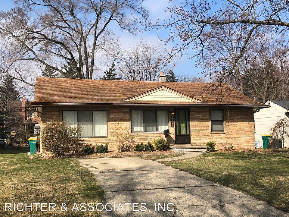 1st image of 23047 Cora Ave