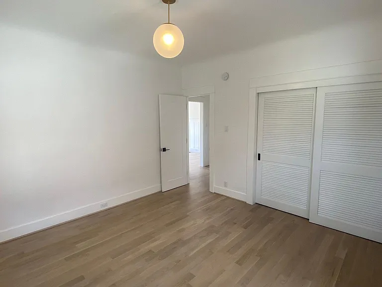 2260 Ewing St — Photo 8
