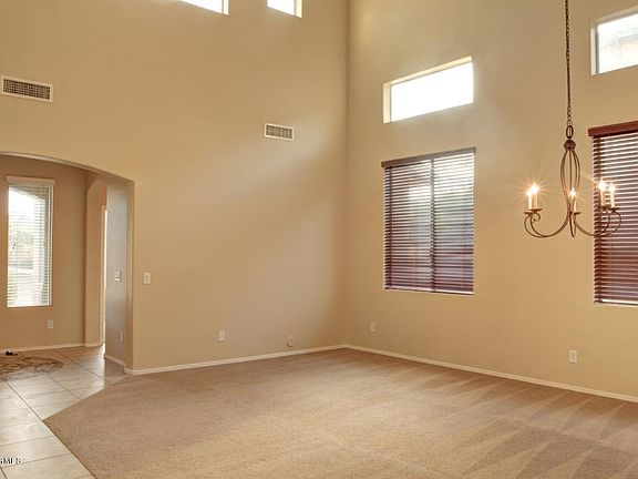 4th image of 17592 W Marshall Ln