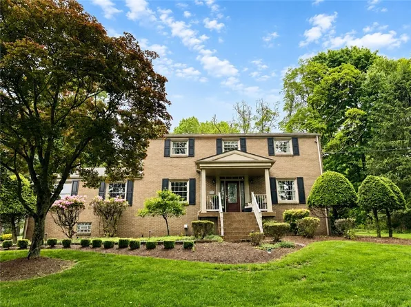 5036 Northlawn Cir, Murrysville, PA 15668