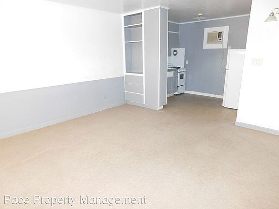 4th image of 909 S Jackson St #10568530