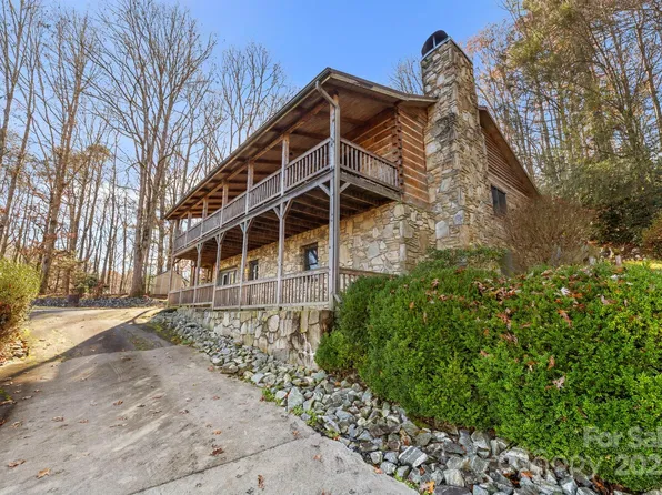 71 Blue Grass Cir, Rosman, NC 28772
