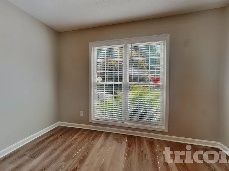 5708 Green Apple Dr — Photo 5