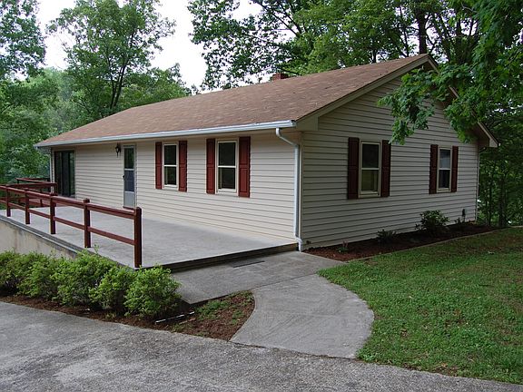2nd image of 3065 Skyway Dr #3065 & 3051
