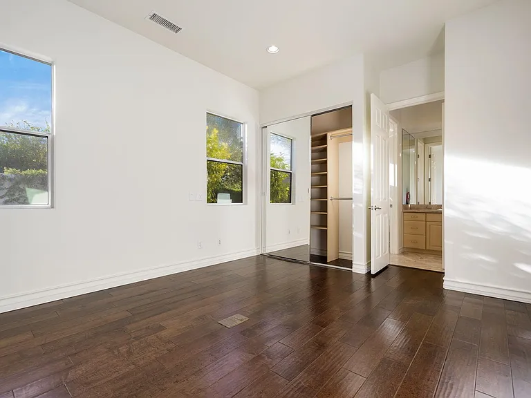 5 Chopin Ct — Photo 14