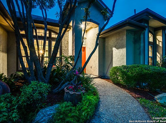 4th image of 12907 Vidorra Vista Dr