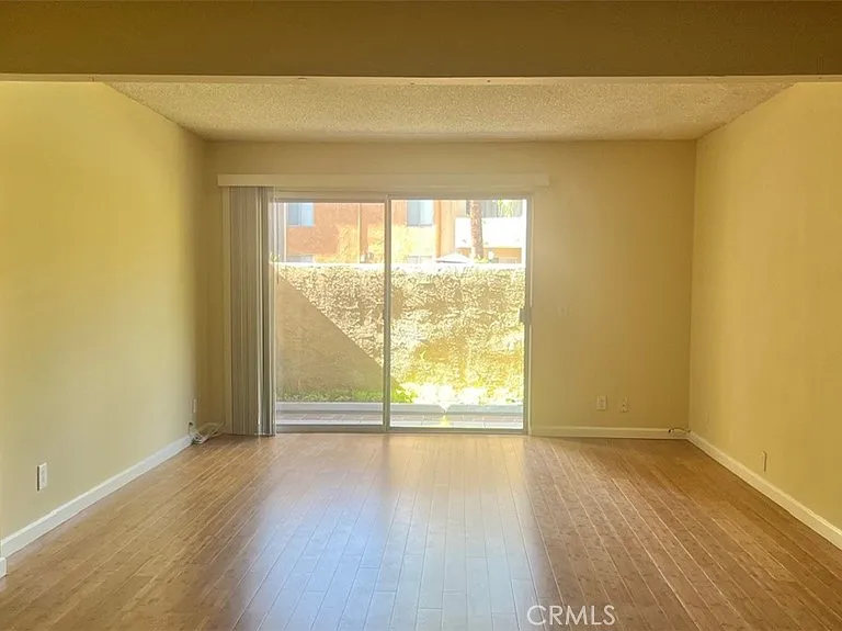 15425 Sherman Way #101 — Photo 5