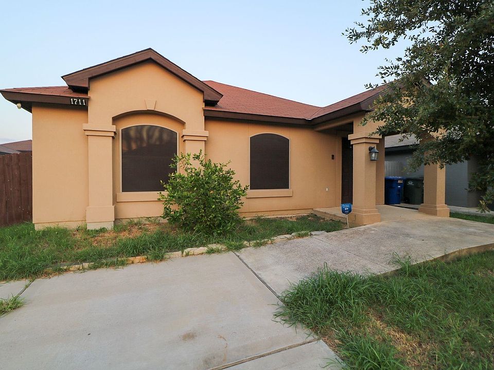 1st image of 1711 Palestine Dr