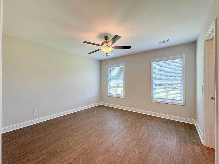 102 Skye Dr #4 — Photo 19