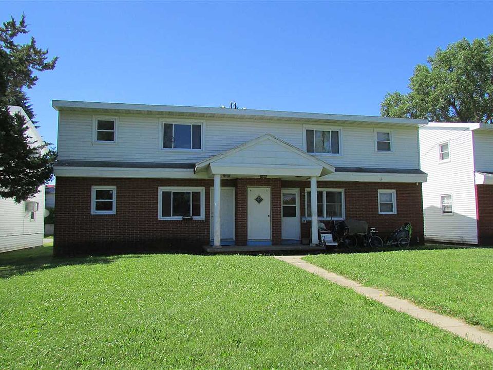 1st image of 221 Miriam Dr