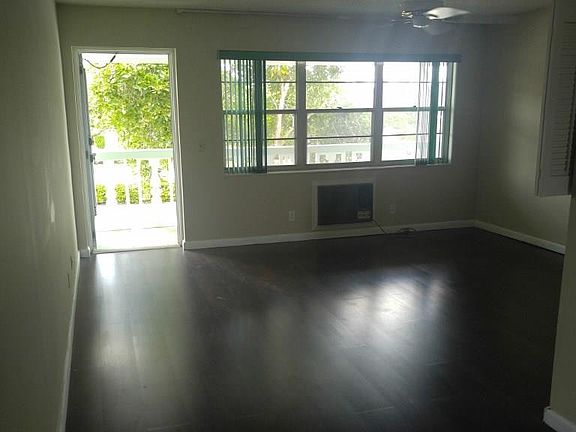2nd image of 186 Berkshire I #186