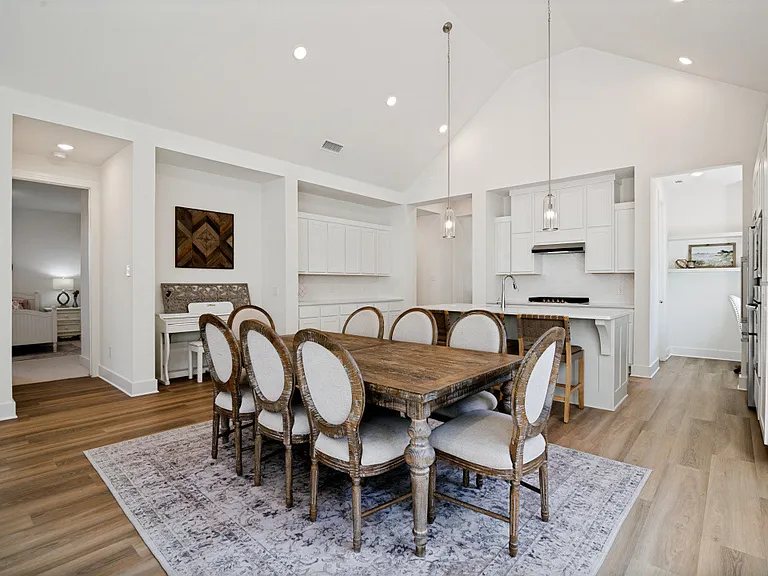 1046 Bearing St — Photo 32