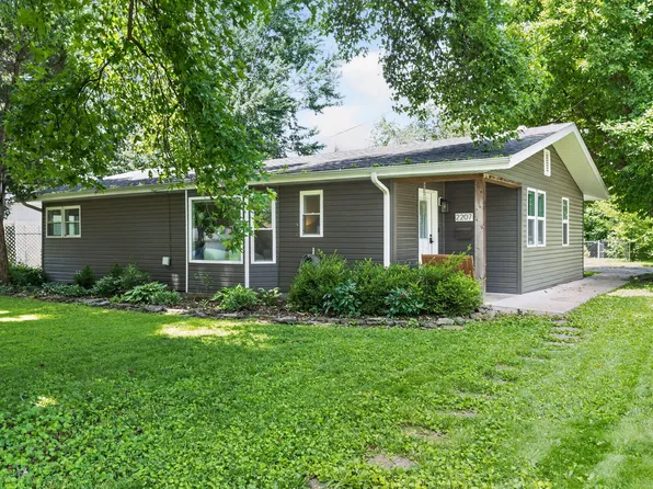 2207 S Florence Avenue, Springfield, MO 65807