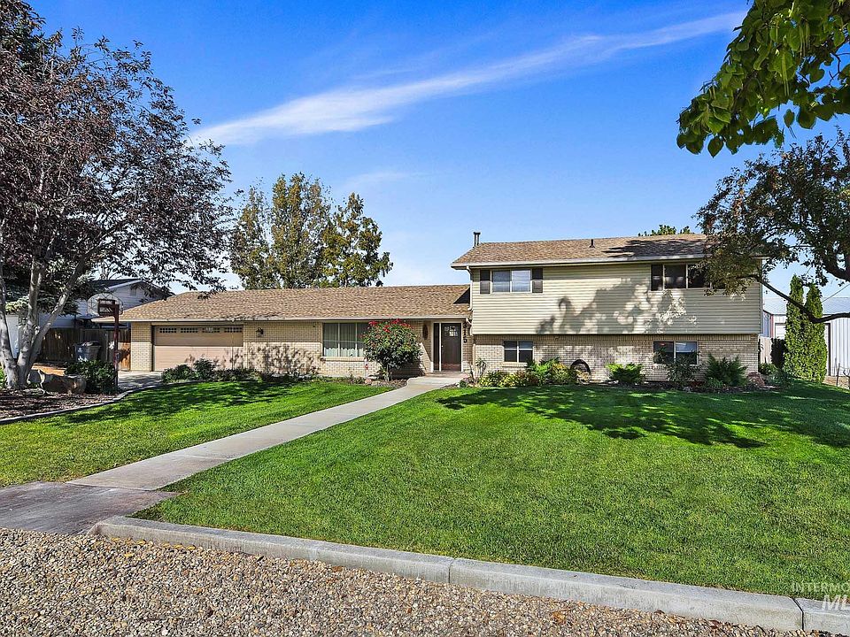 1st image of 315 E Pat Ln