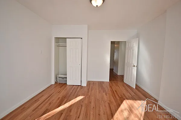 Rented by Ideal Properties Group | media 4