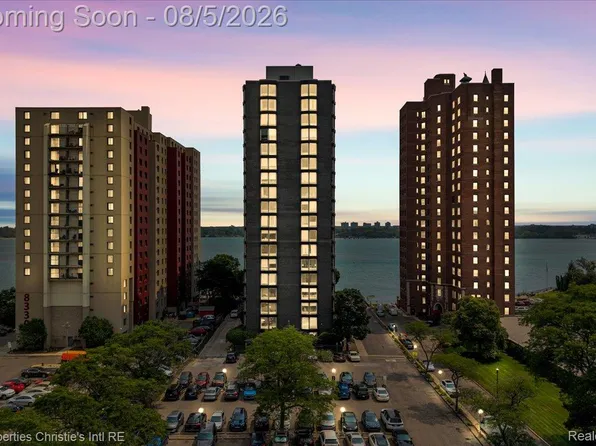 8200 E Jefferson Ave, Detroit, MI 48214
