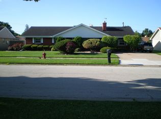 6223 W 89th Pl, Oak Lawn, IL