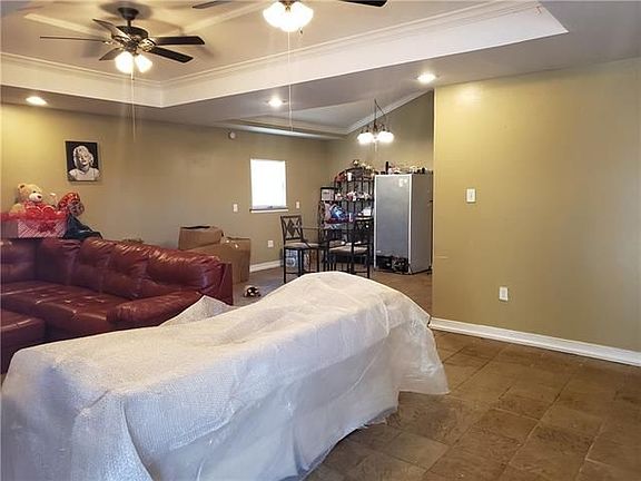 5th image of 2416 Cora Ann St