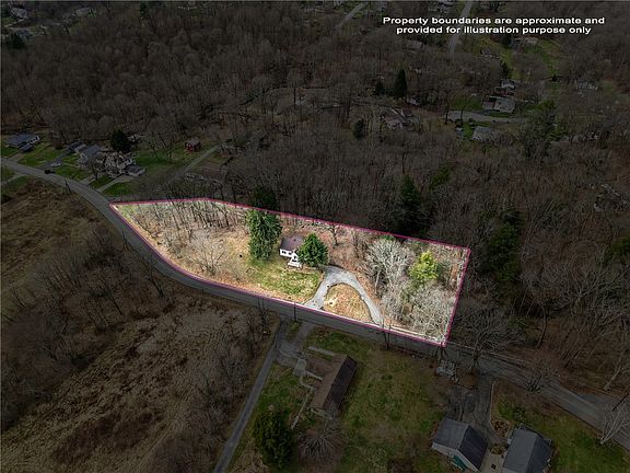 3rd image of 2411 Graceland Rd