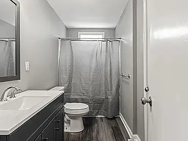 106 E Walnut St #1 — Photo 11