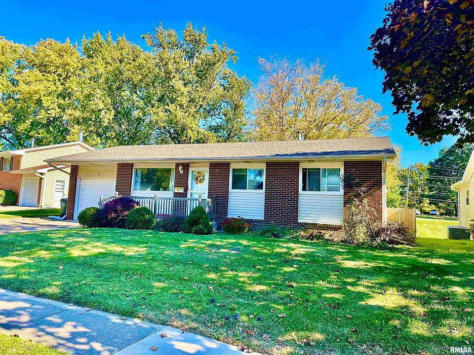 1st image of 7 Vista Ct