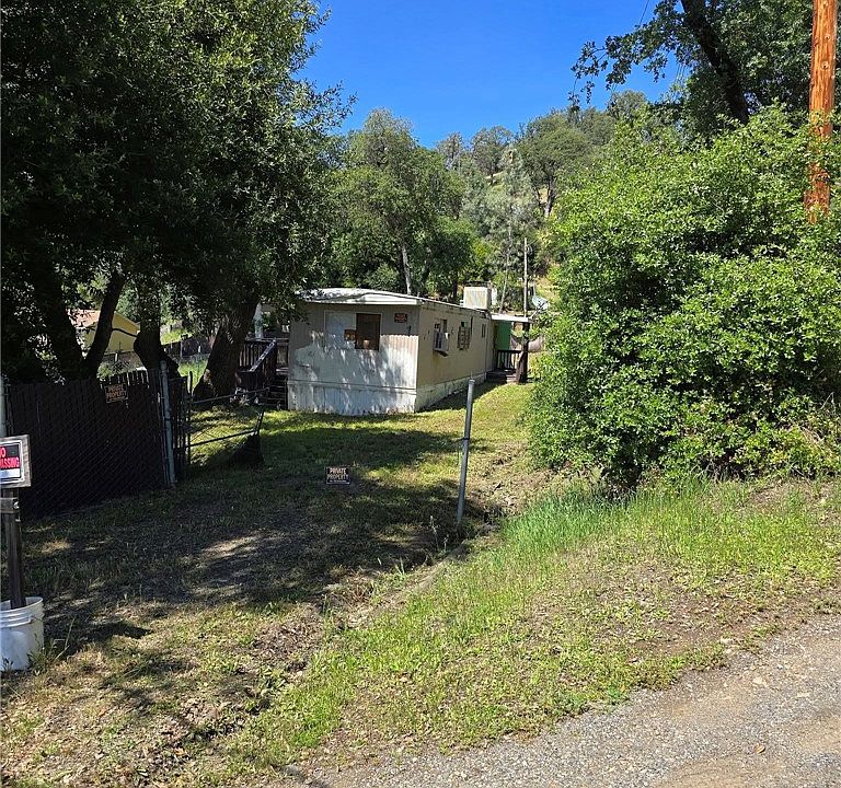 1st image of 4680 Foothill Dr