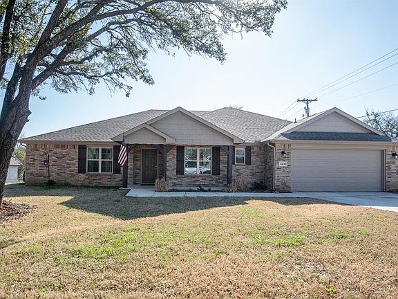 2nd image of 1400 Blackhawk Cir