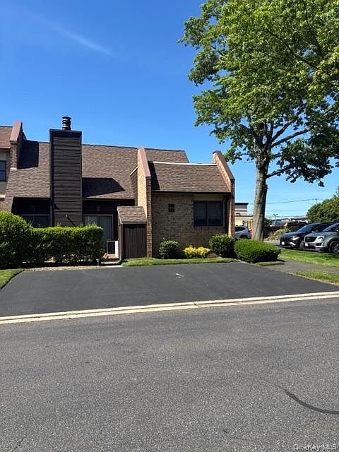 1st image of 34 Southgate Circle