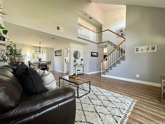 3rd image of 3448 N Plum Tree Ave