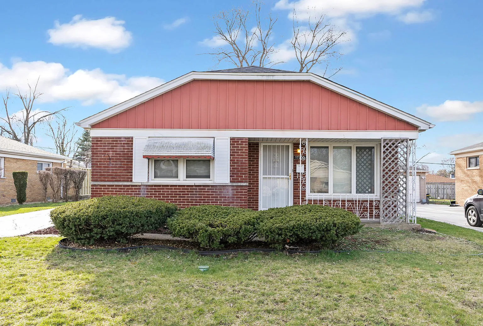 17200 Highland Ave photo 1