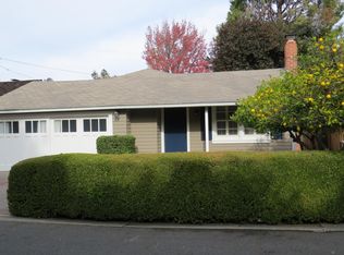 125 Bay Rd, Menlo Park, CA 94025
