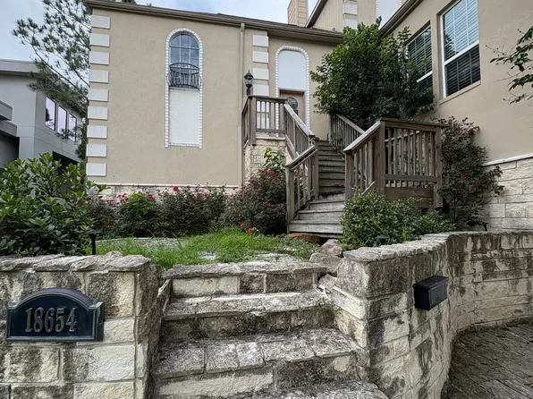 18654 Martinique Dr, Houston, TX 77058