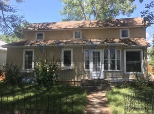 911 Steele St, Laramie, WY 82070