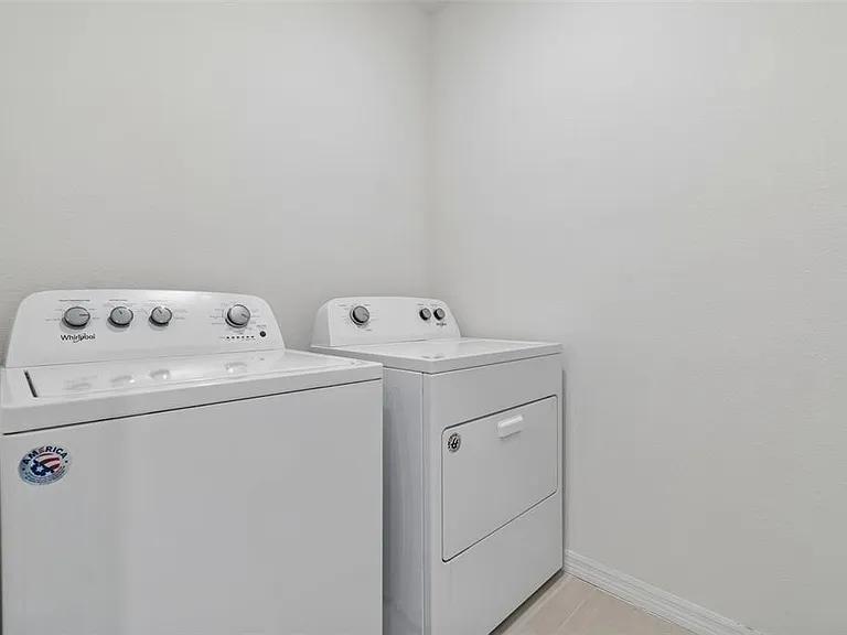 17053 Oval Rum Dr — Photo 37