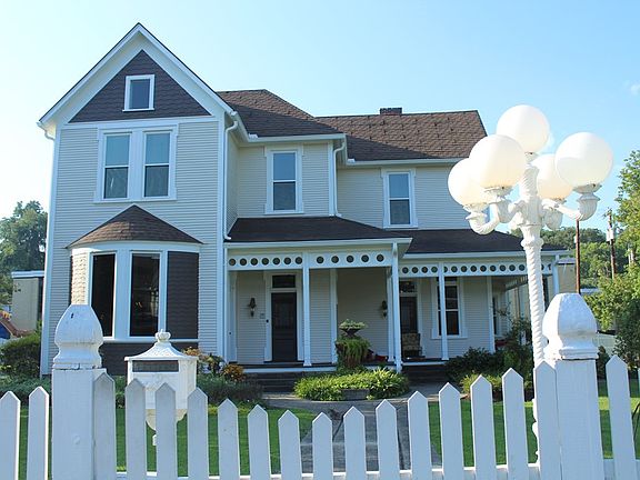 4th image of 525 2nd St