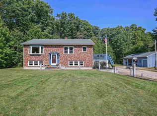 9 Rockforest Dr, Hooksett, NH 03106