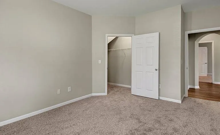 Hamptons at Woodland Pointe — Photo 13