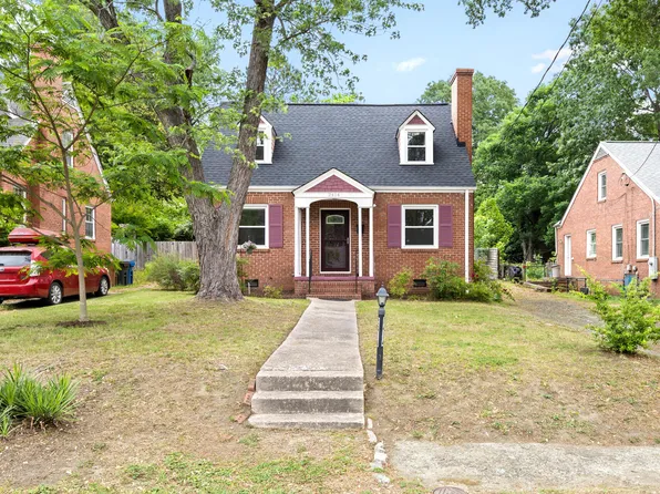 2414 Farthing St, Durham, NC 27704