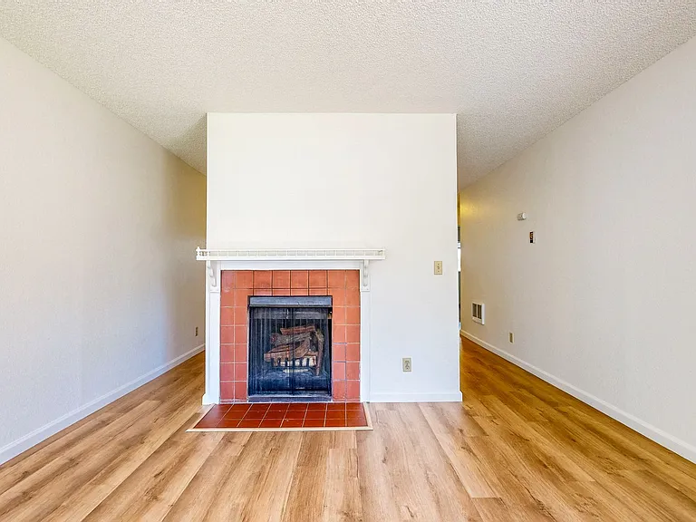 1565-1583 Neotomas Ave — Photo 16