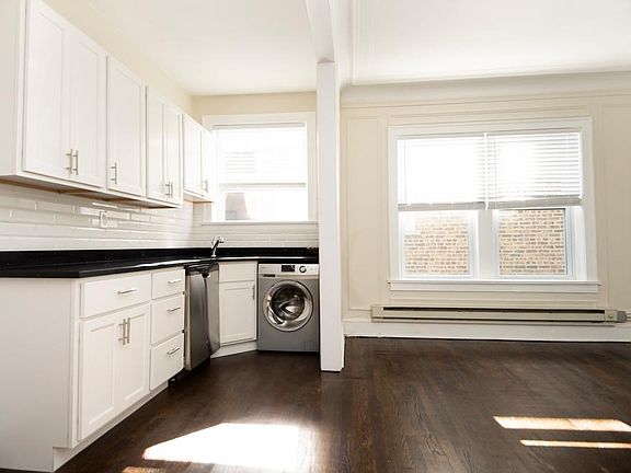 3rd image of 327 Kedzie Ave #2