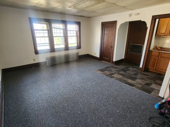 5310 W Beloit Rd #10, Milwaukee, WI 53214