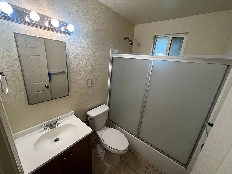 1906 Bowling Green Dr — Photo 11