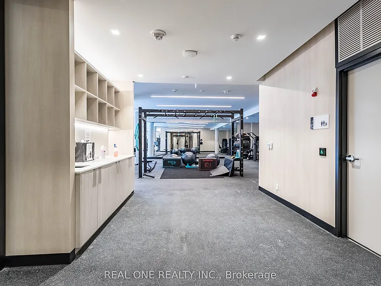2020 Bathurst St #722 — Photo 35