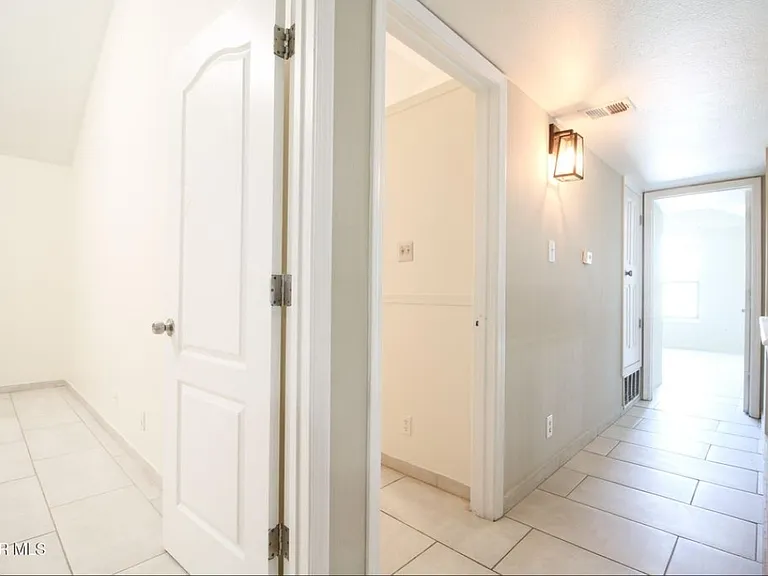 1465 Fito Hernandez St #1 — Photo 18