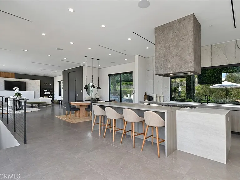 14753 Round Valley Dr — Photo 10