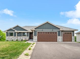 1208 Windrush Rd, Buffalo, MN 55313